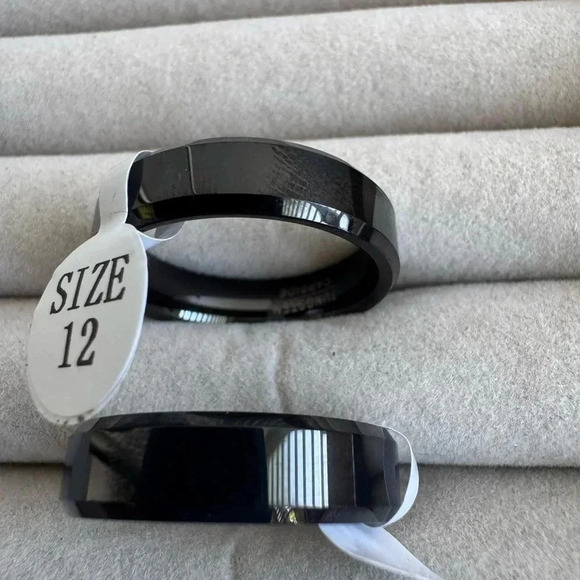 Men’s Black Tungsten Carbide Ring – Size 11, 12 - Picture 6 of 9